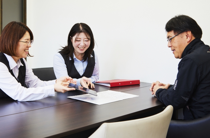 01 INTRODUCTION わたしたちについて