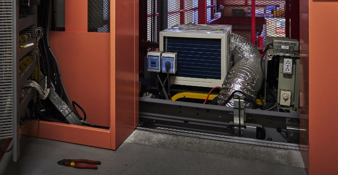 REPAIR 修理・工事